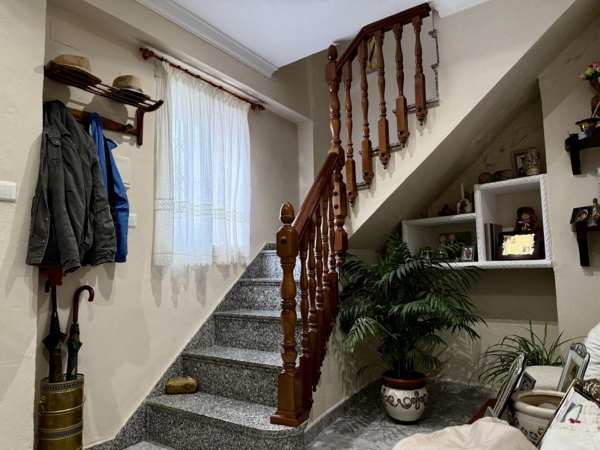 4 Bed, 2 Bath, HouseFor Sale, Olvera, Andalucia