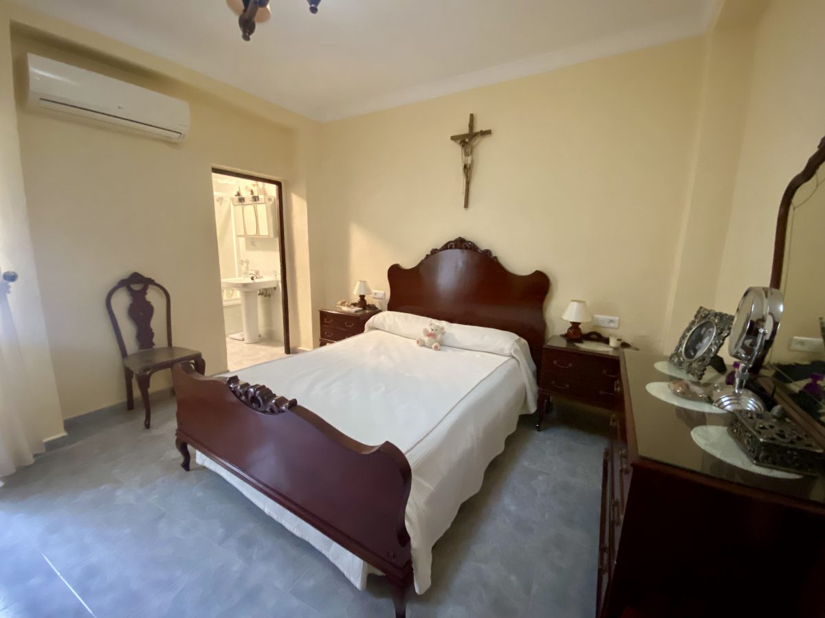 4 Bed, 2 Bath, HouseFor Sale, Olvera, Andalucia