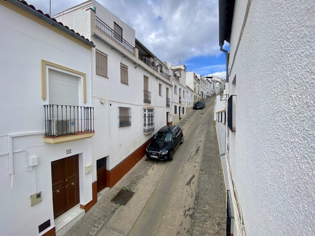 4 Bed, 2 Bath, HouseFor Sale, Olvera, Andalucia