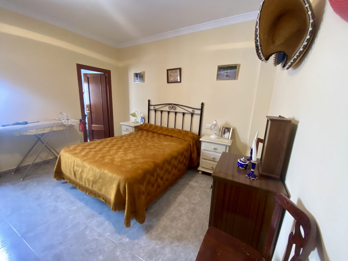 4 Bed, 2 Bath, HouseFor Sale, Olvera, Andalucia