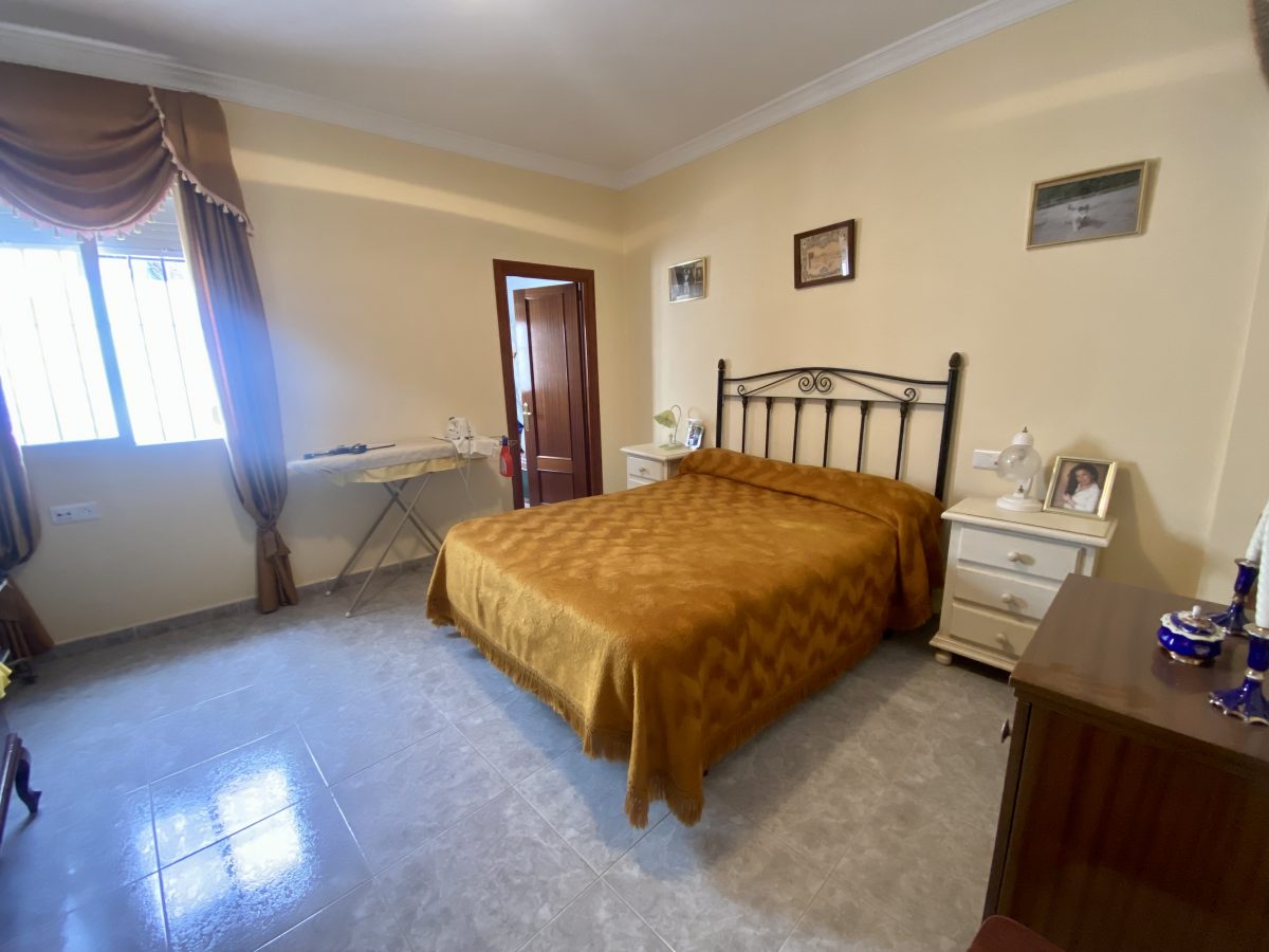 4 Bed, 2 Bath, HouseFor Sale, Olvera, Andalucia