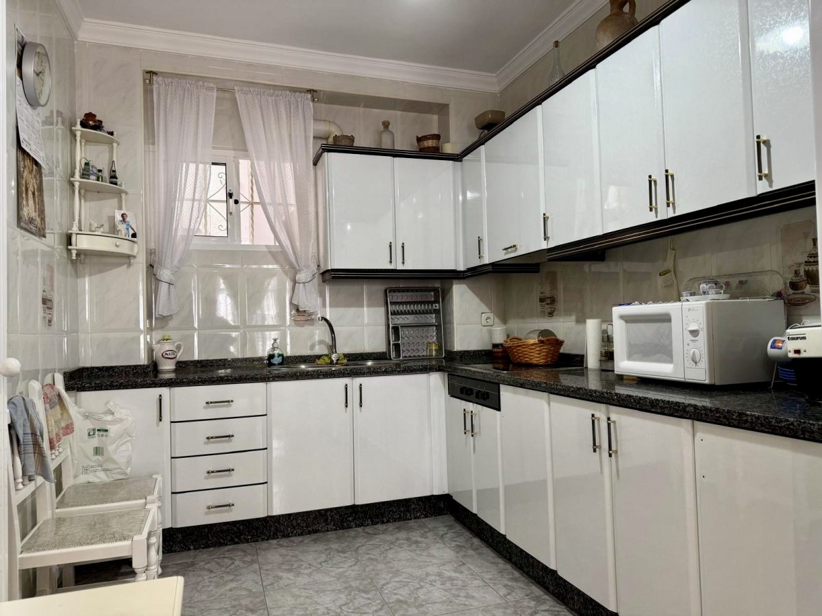 4 Bed, 2 Bath, HouseFor Sale, Olvera, Andalucia