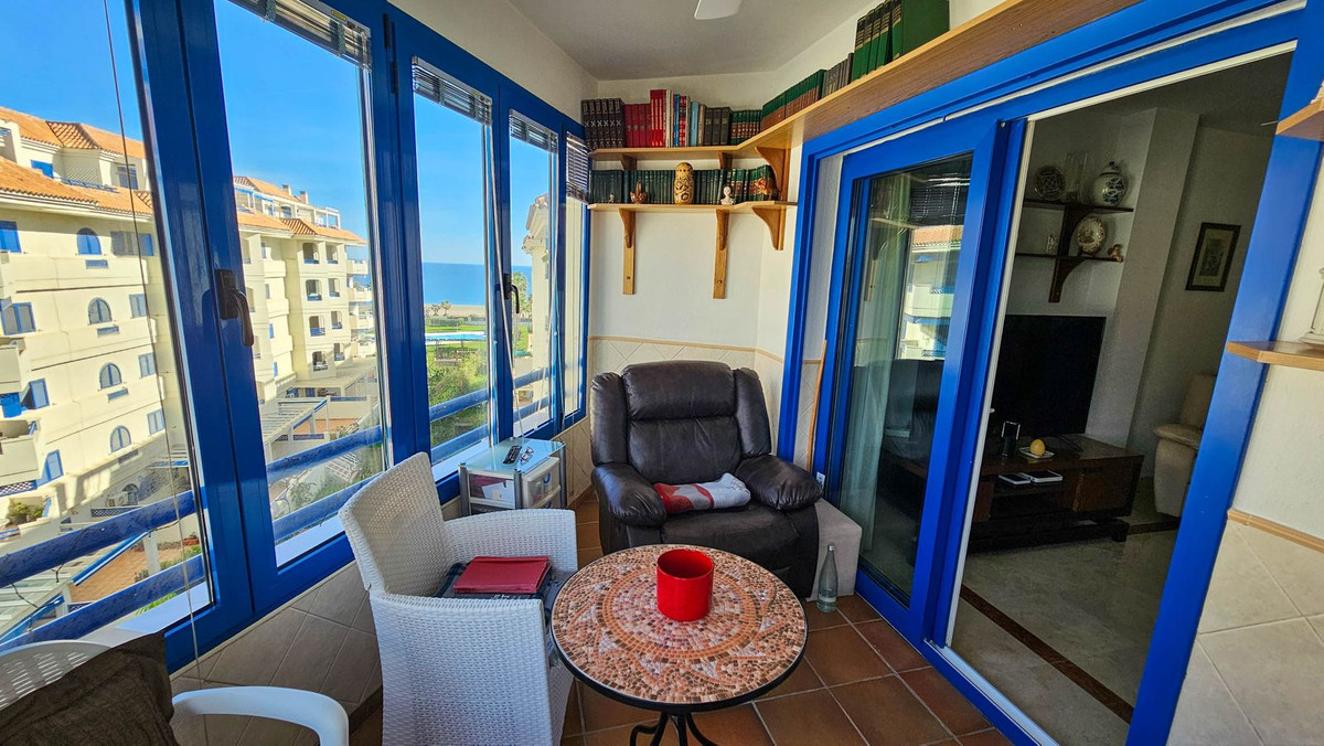 3 Bed, 2 Bath, ApartmentFor Sale, San Luis de Sabinillas, Malaga