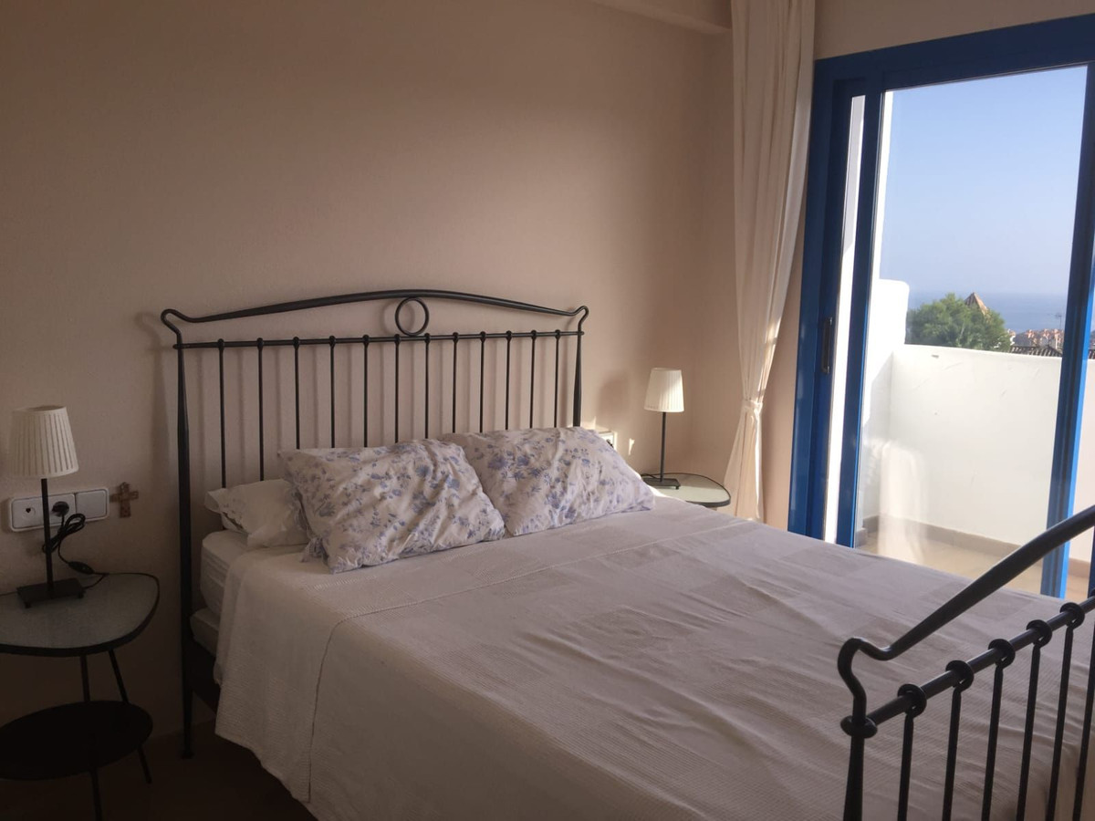 2 Bed, 2 Bath, ApartmentFor Sale, La Duquesa, Malaga