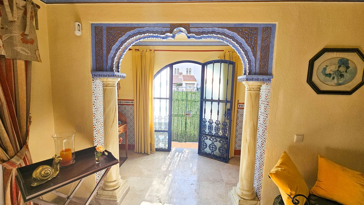 4 Bed, 3 Bath, HouseFor Sale, Casares Playa, Malaga