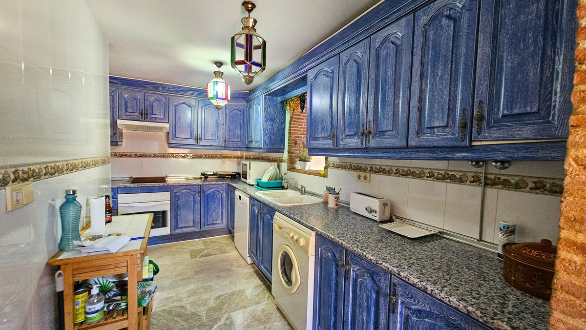 4 Bed, 3 Bath, HouseFor Sale, Casares Playa, Malaga