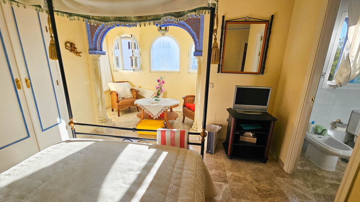 4 Bed, 3 Bath, HouseFor Sale, Casares Playa, Malaga