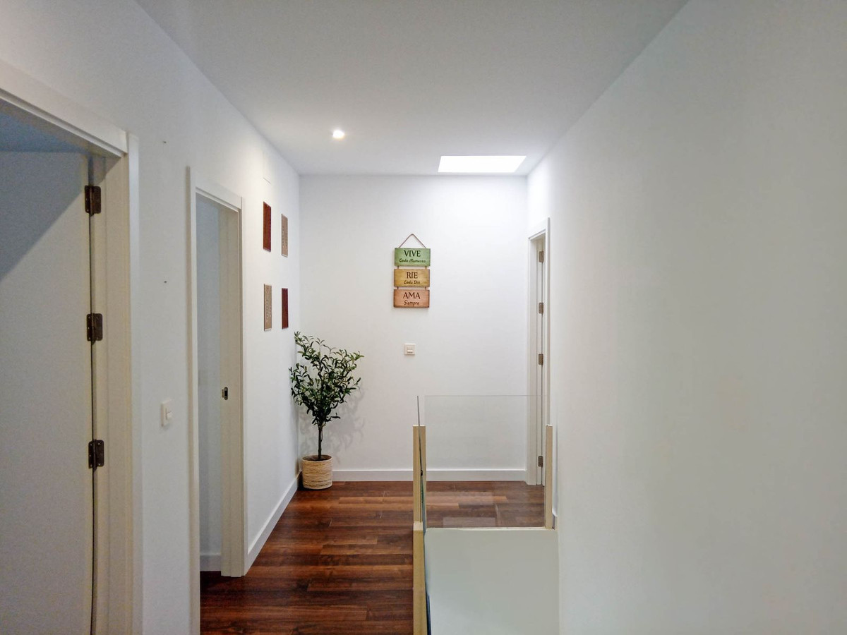 3 Bed, 2 Bath, HouseFor Sale, Manilva, Malaga