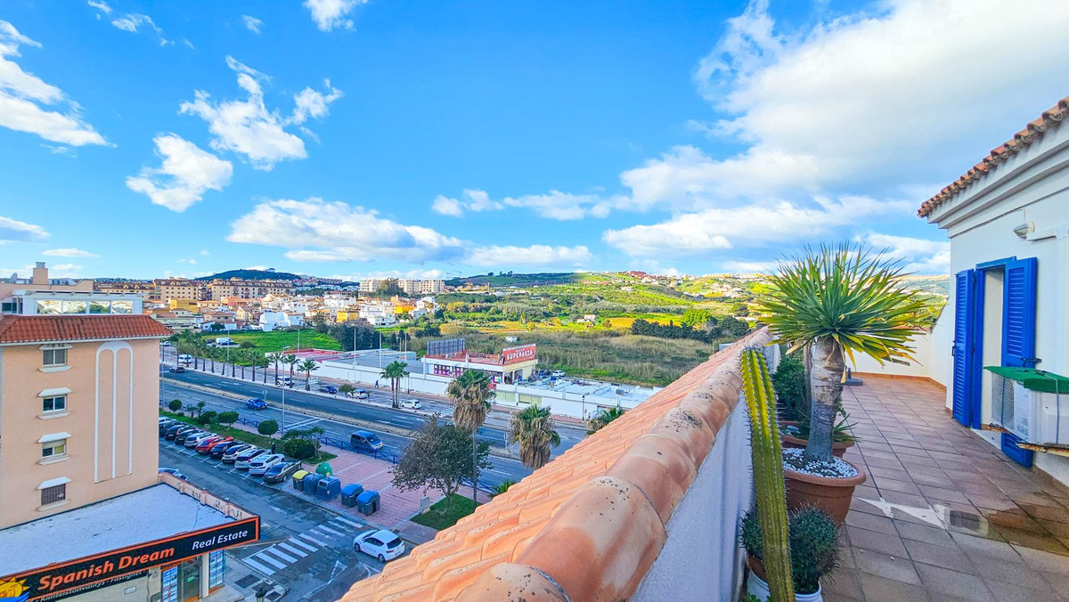 2 Bed, 1 Bath, ApartmentFor Sale, San Luis de Sabinillas, Malaga
