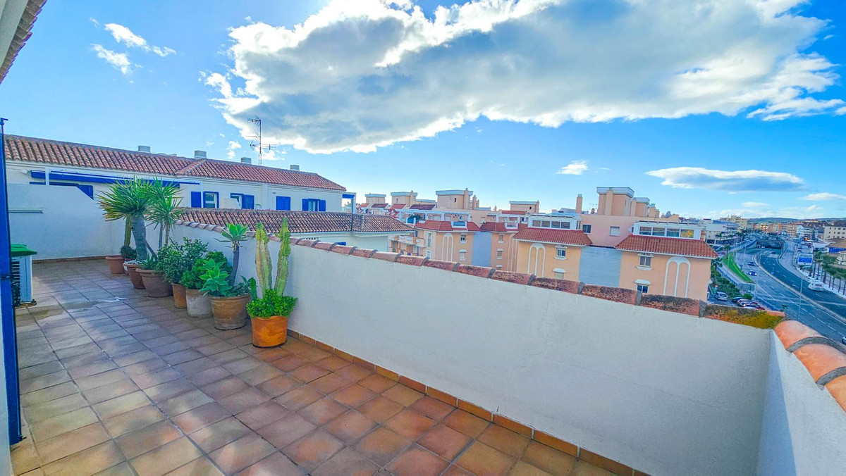 2 Bed, 1 Bath, ApartmentFor Sale, San Luis de Sabinillas, Malaga
