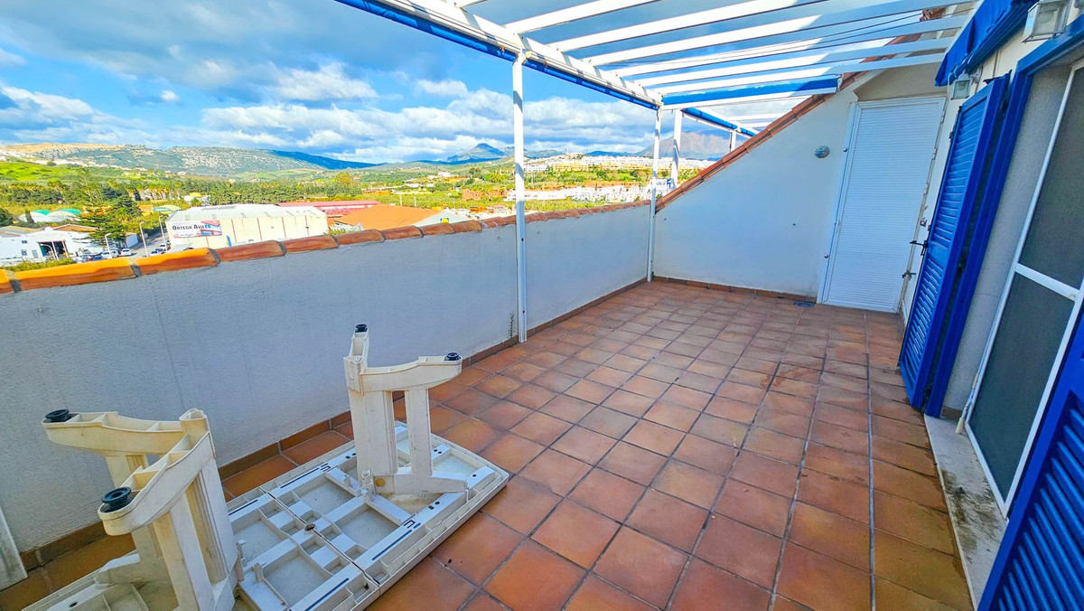 2 Bed, 1 Bath, ApartmentFor Sale, San Luis de Sabinillas, Malaga