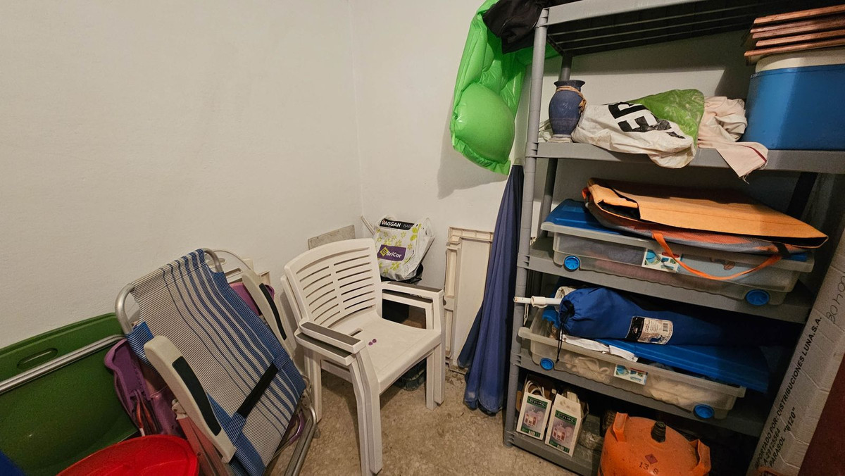 2 Bed, 1 Bath, ApartmentFor Sale, San Luis de Sabinillas, Malaga