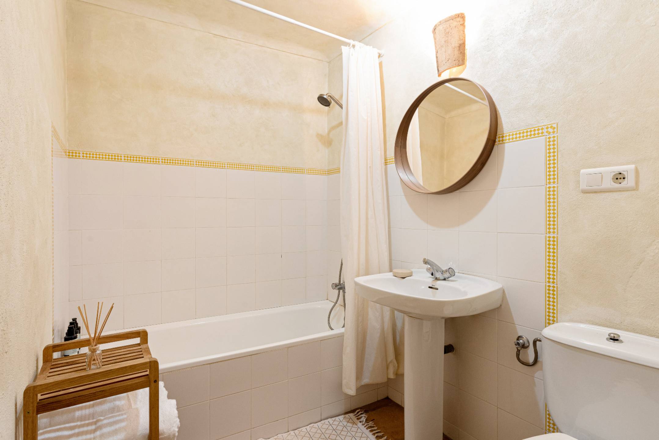 4 Bed, 2 Bath, HouseFor Sale, Montejaque, Malaga, 29360