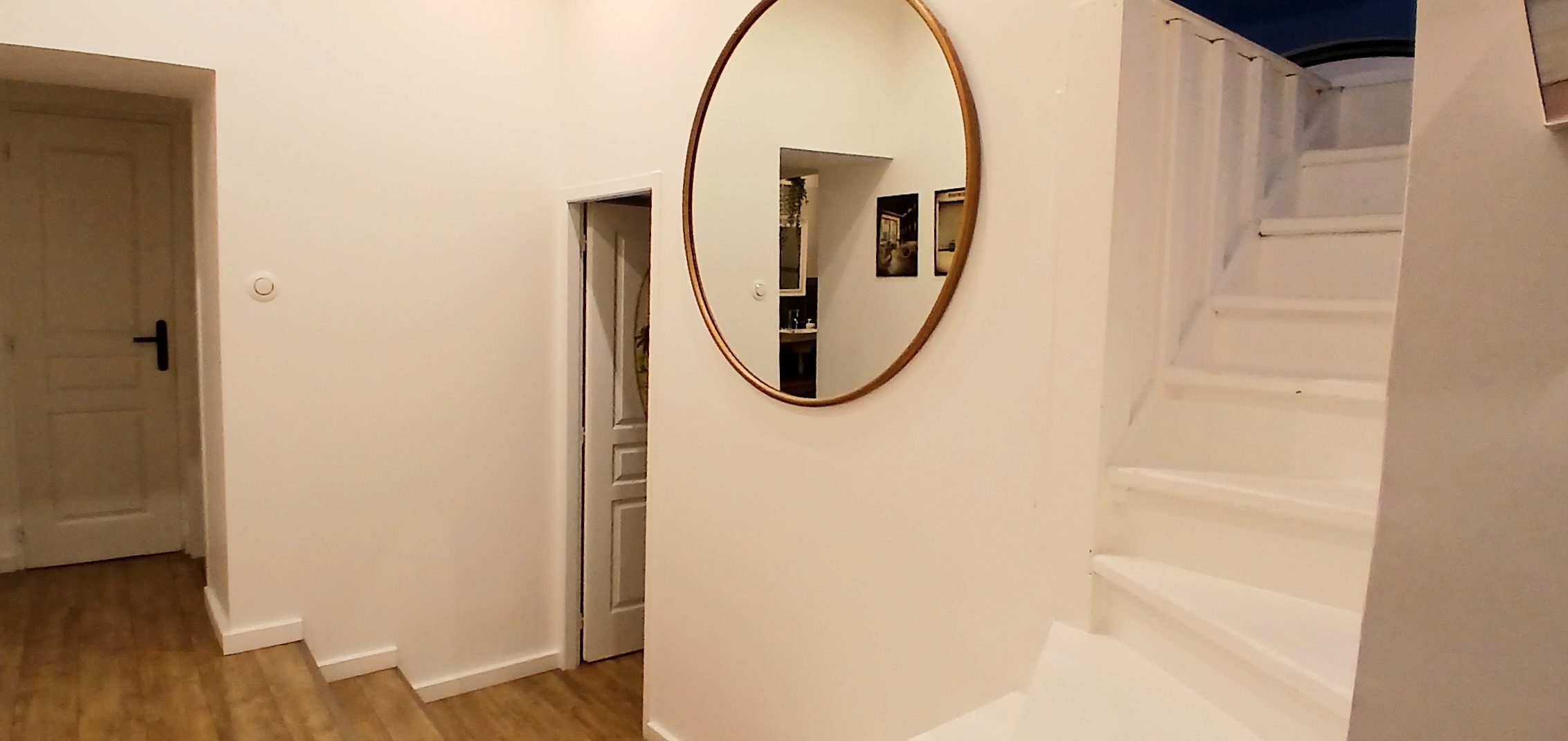 4 Bed, 2 Bath, ApartmentFor Sale, Sete, Herault, Languedoc-Roussillon, 34200