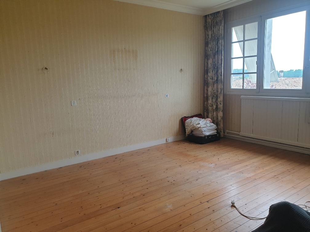 3 Bed, 1 Bath, HouseFor Sale, Lauzun, Lot-et-Garonne, Aquitaine, 47410