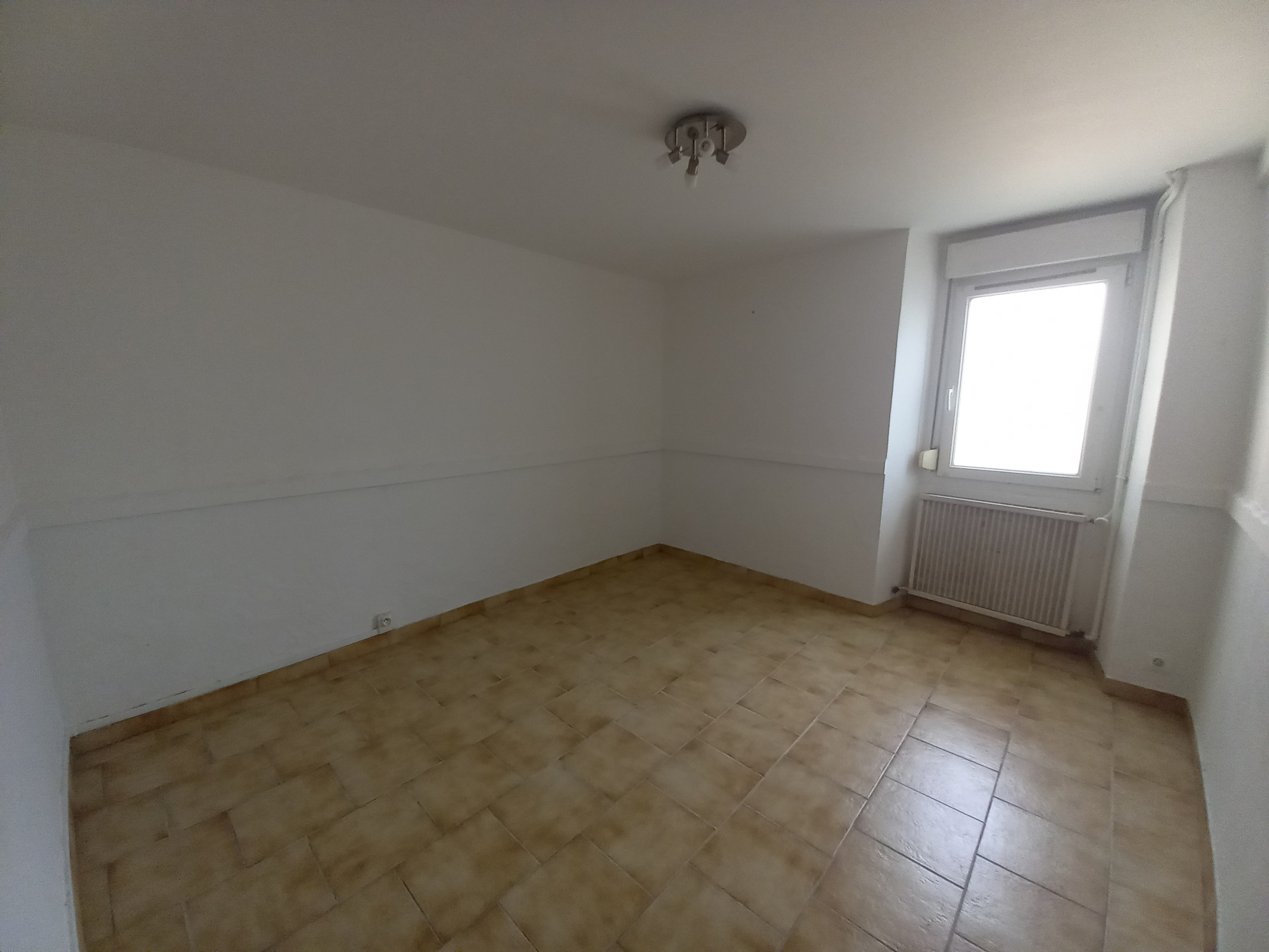 4 Bed, 1 Bath, HouseFor Sale, Monflanquin, Lot-et-Garonne, Aquitaine, 47150