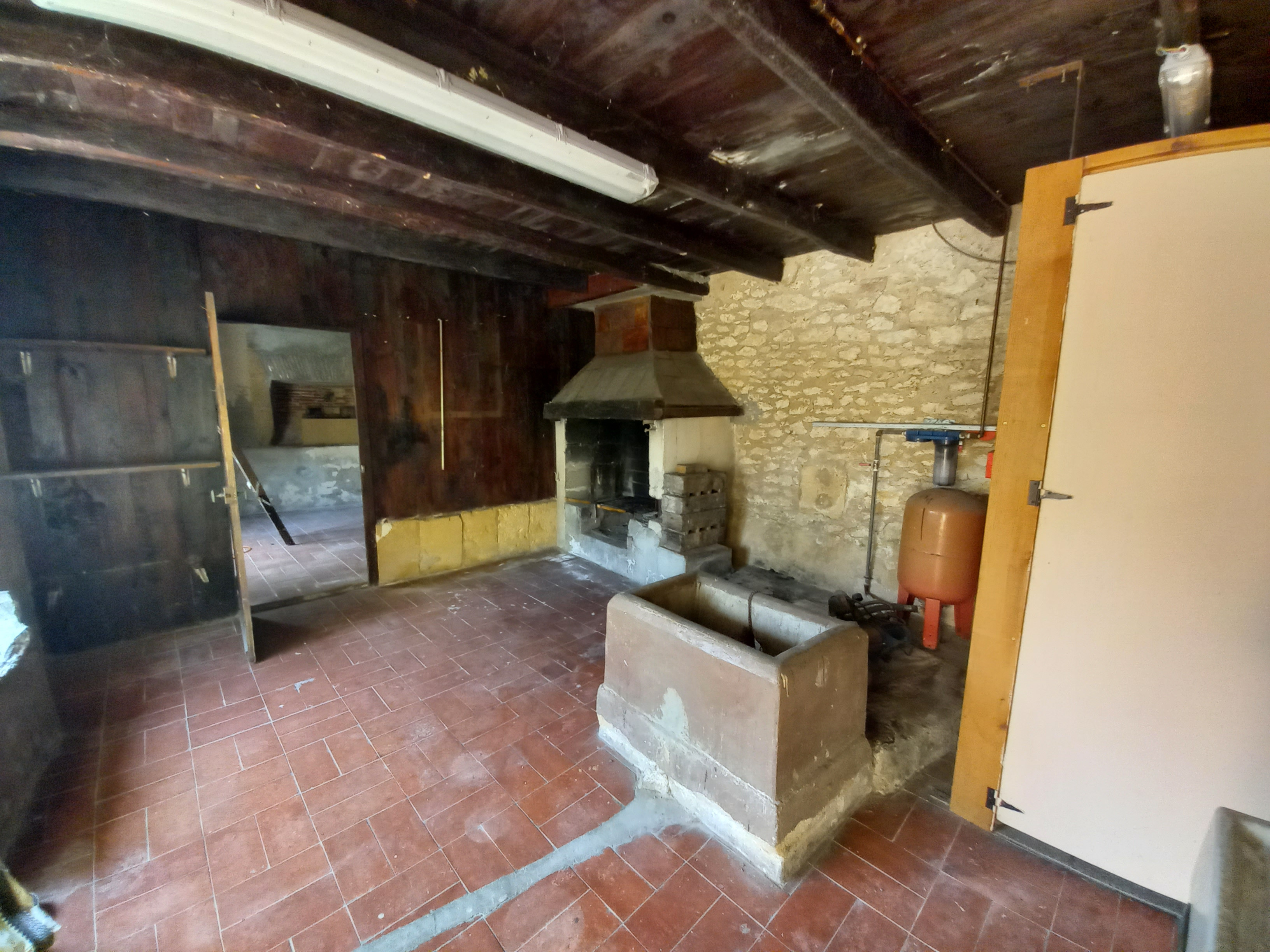 4 Bed, 1 Bath, HouseFor Sale, Monflanquin, Lot-et-Garonne, Aquitaine, 47150