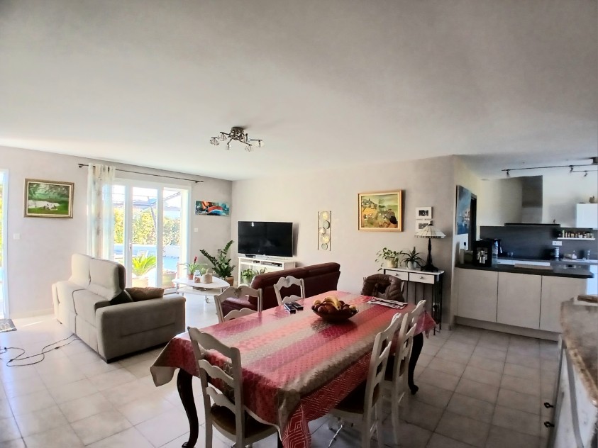 4 Bed, 1 Bath, HouseFor Sale, Murviel Les Beziers, Herault, Languedoc-Roussillon, 34490