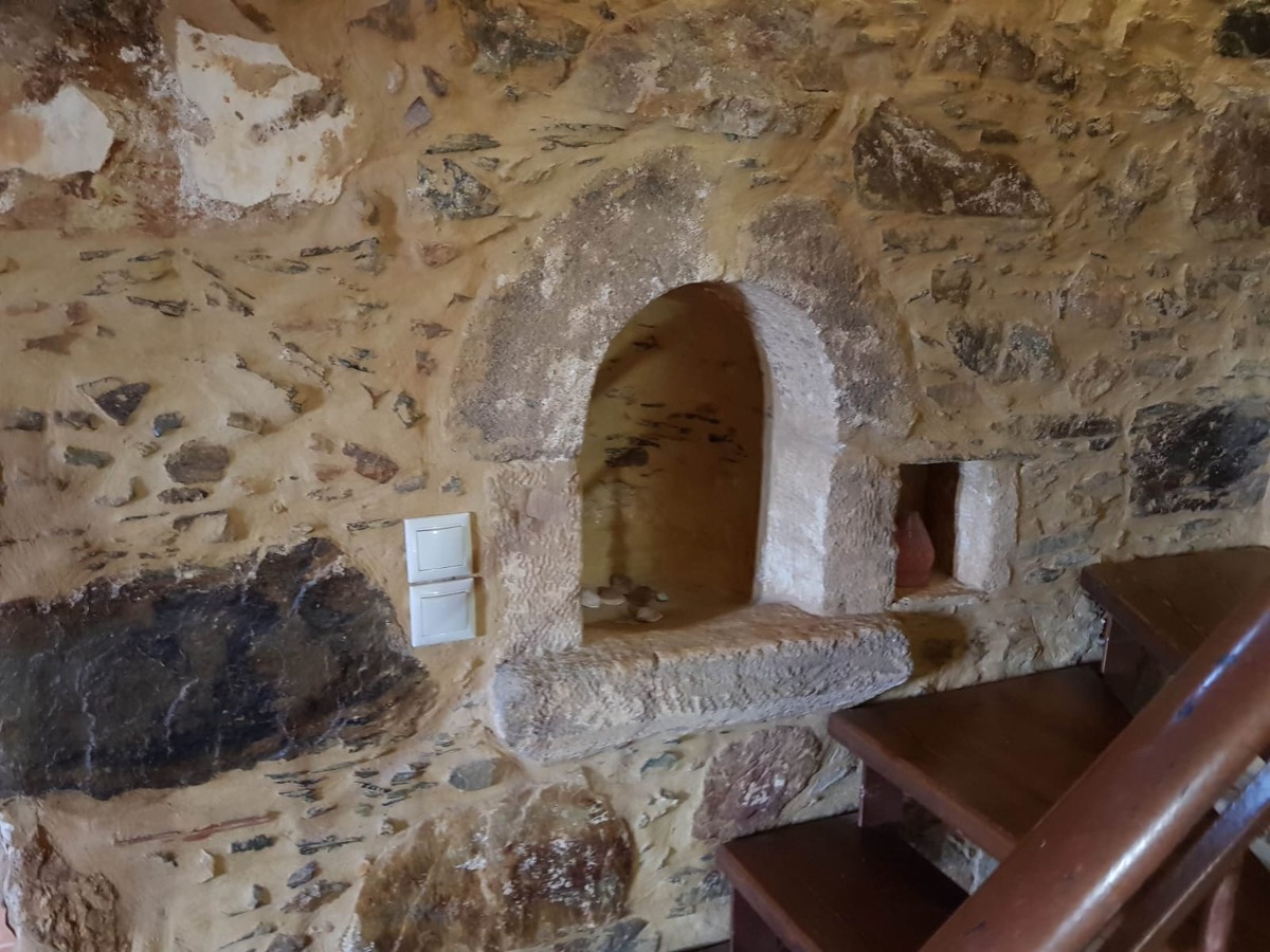 6 Bed, 3 Bath, HouseFor Sale, Chania, Crete