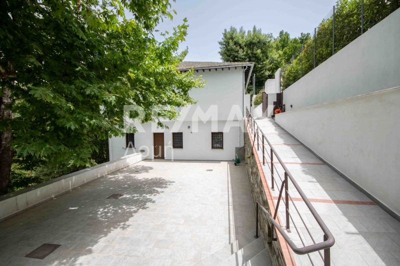 8 Bed, 6 Bath, HouseFor Sale, Stagiates, Portaria, Magnesia