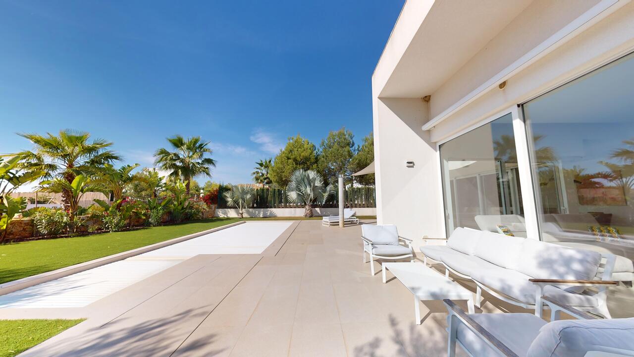 4 Bed, 3 Bath, HouseFor Sale, Las Colinas Golf And Country Club, Alicante