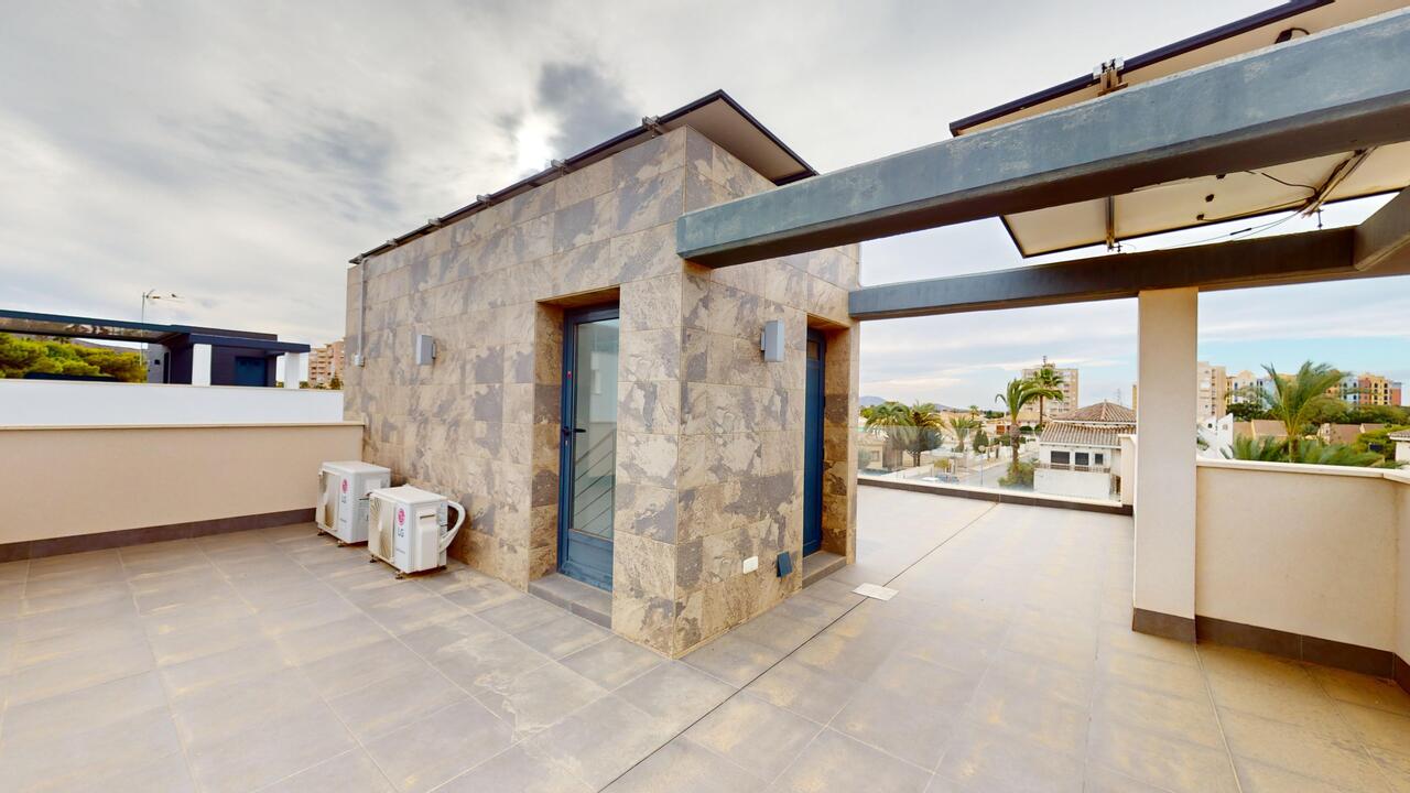 4 Bed, 3 Bath, HouseFor Sale, Playa Honda, Murcia