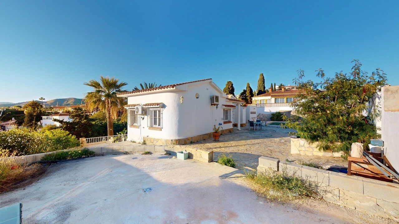 4 Bed, 4 Bath, HouseFor Sale, Benajarafe, Malaga, 29790
