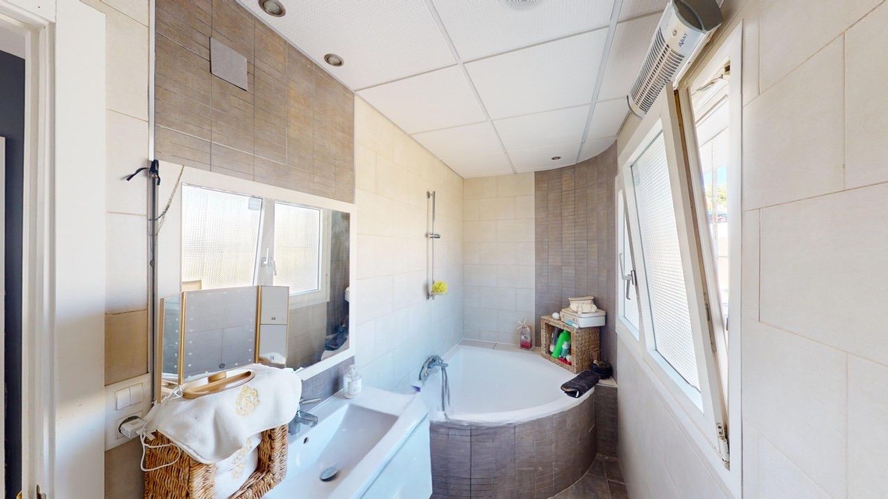 4 Bed, 4 Bath, HouseFor Sale, Benajarafe, Malaga, 29790