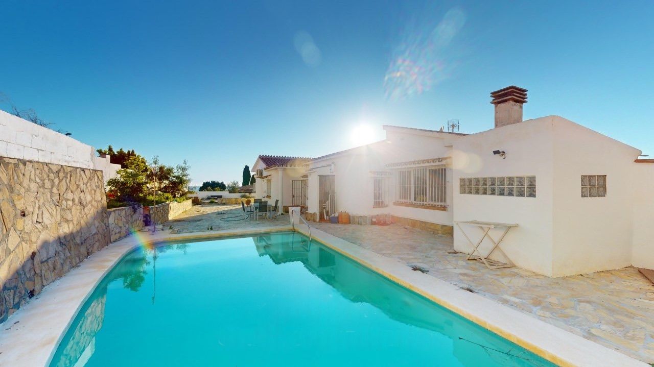 4 Bed, 4 Bath, HouseFor Sale, Benajarafe, Malaga, 29790