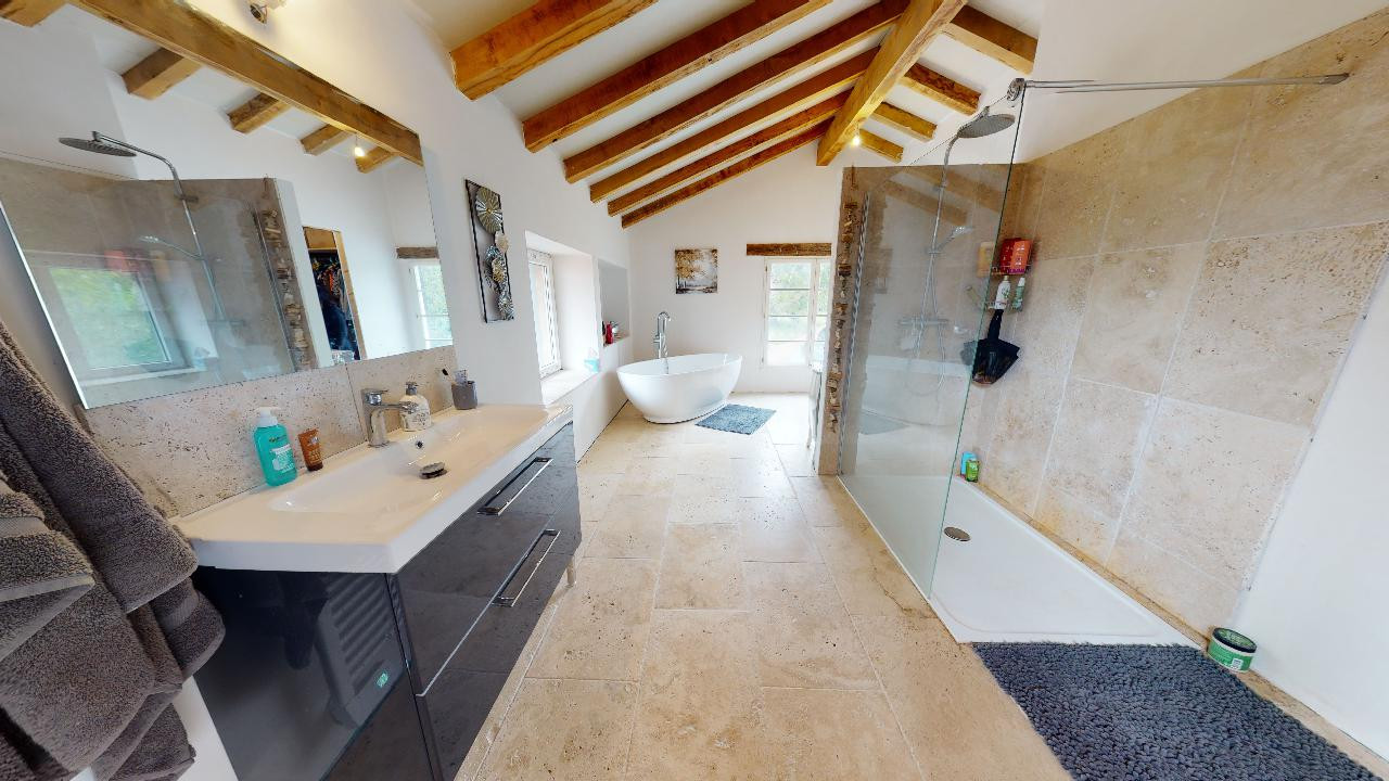 3 Bed, 1 Bath, HouseFor Sale, Lauzun, Lot-et-Garonne, Aquitaine, 47410