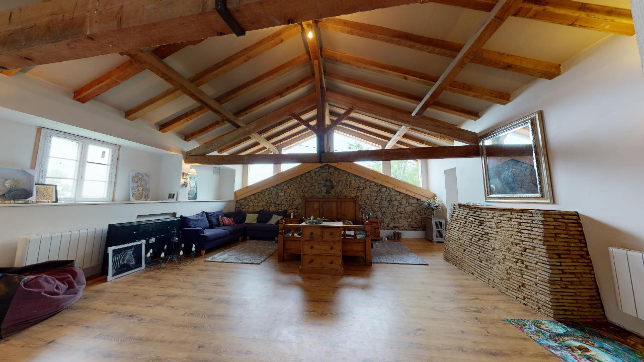 3 Bed, 1 Bath, HouseFor Sale, Lauzun, Lot-et-Garonne, Aquitaine, 47410