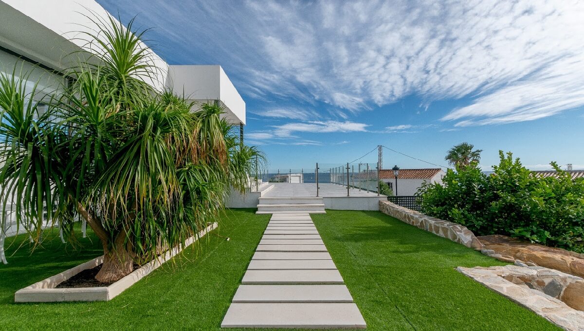 4 Bed, 4 Bath, HouseFor Sale, La Duquesa, Malaga