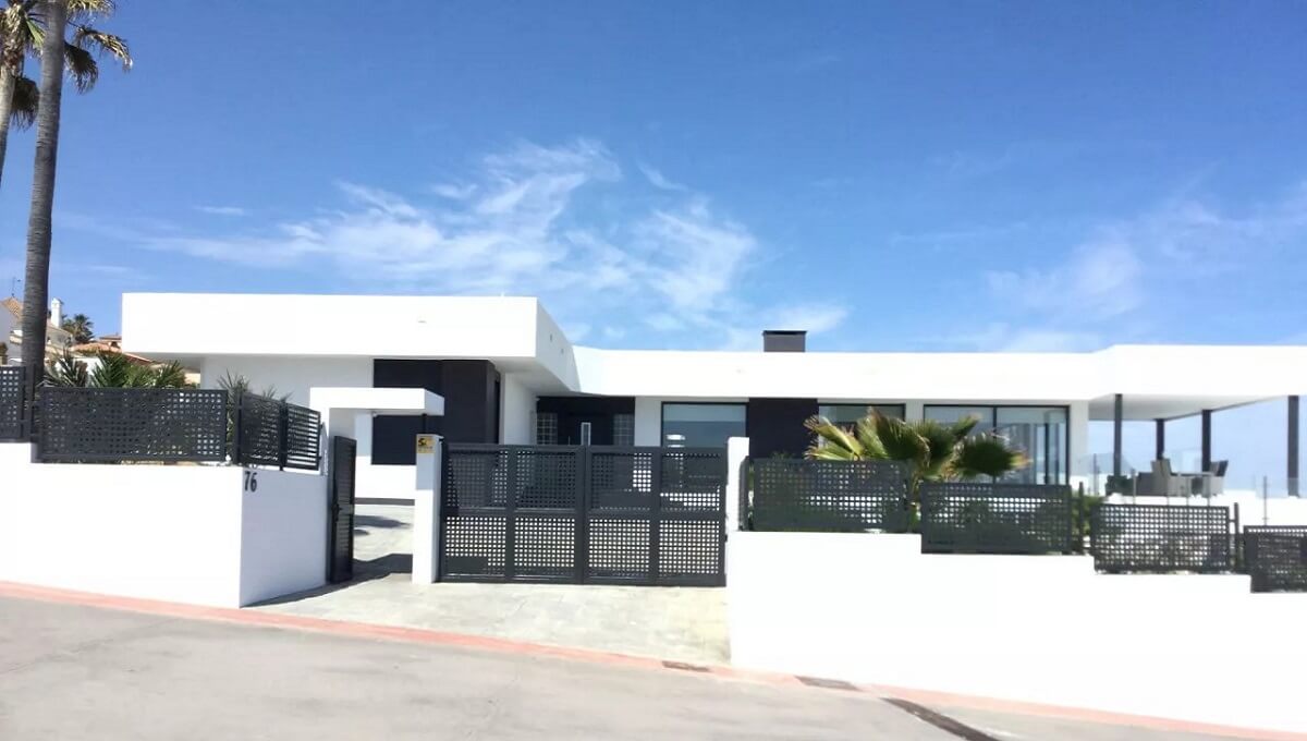 4 Bed, 4 Bath, HouseFor Sale, La Duquesa, Malaga