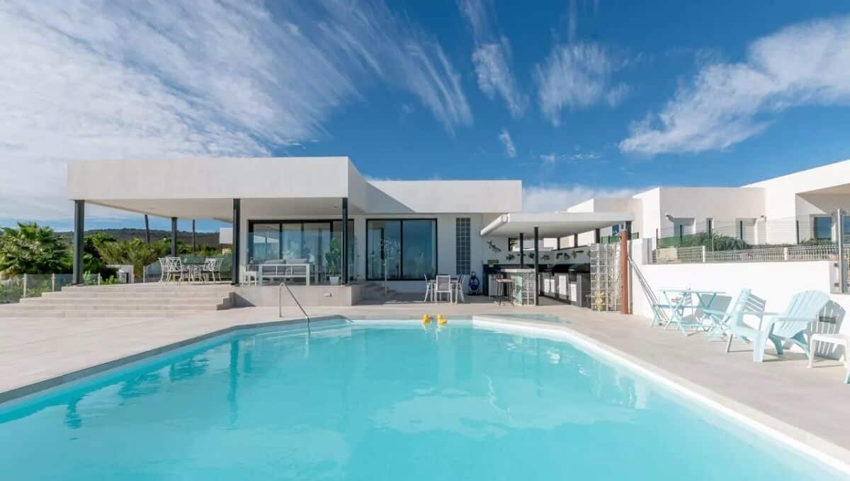 4 Bed, 4 Bath, HouseFor Sale, La Duquesa, Malaga