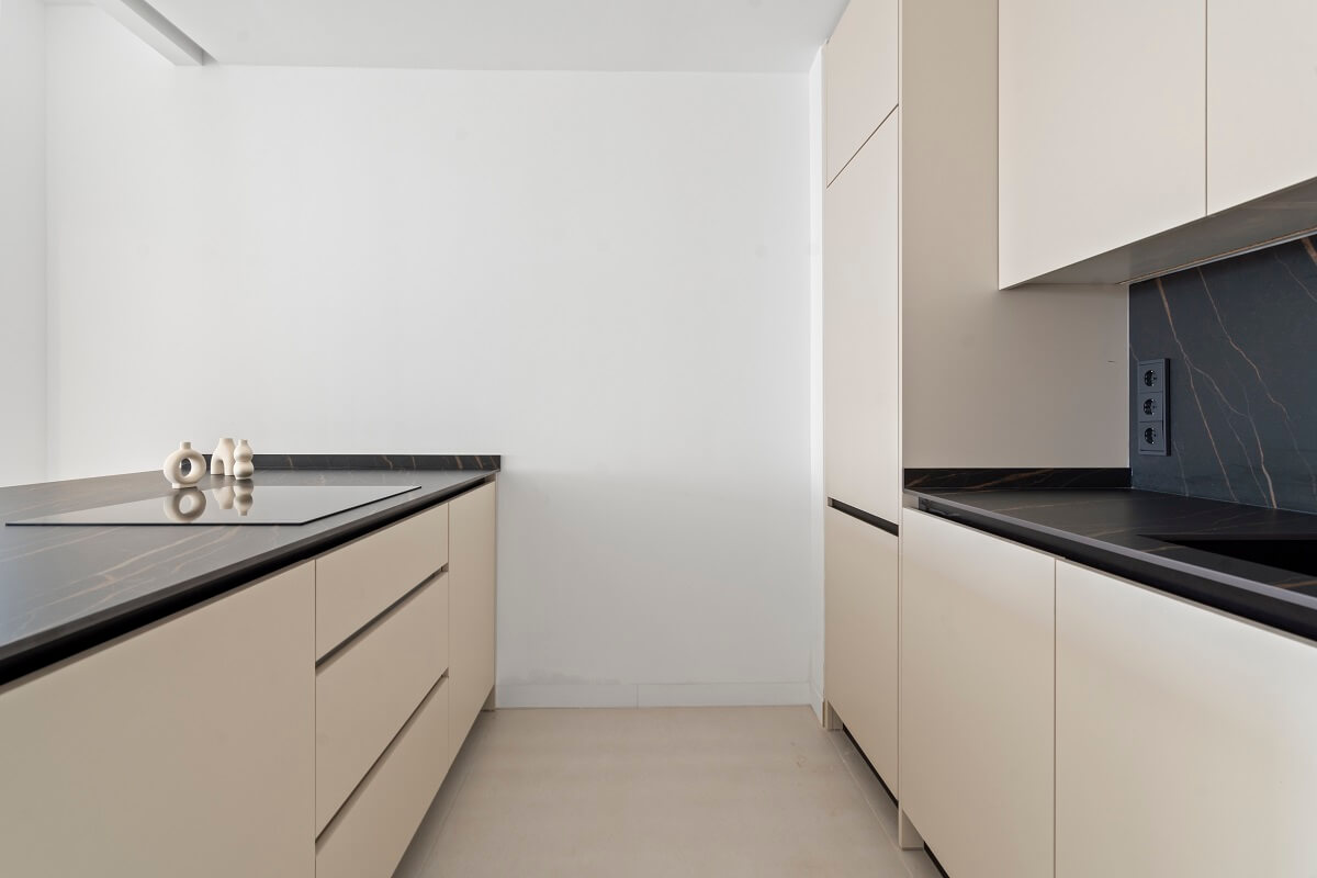 4 Bed, 4 Bath, ApartmentFor Sale, Estepona, Malaga