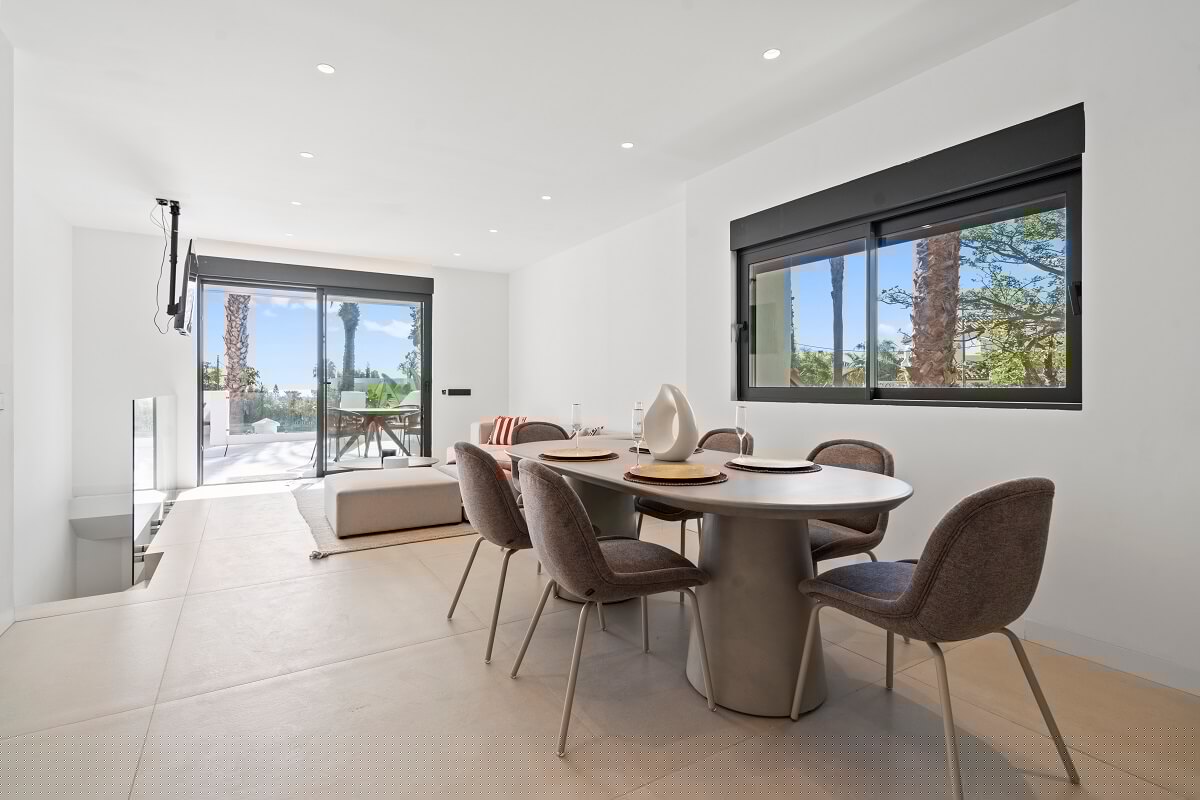 4 Bed, 4 Bath, ApartmentFor Sale, Estepona, Malaga