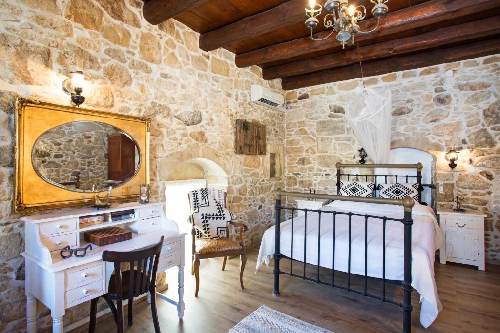 2 Bed, 1 Bath, HouseFor Sale, Heraklion, Crete