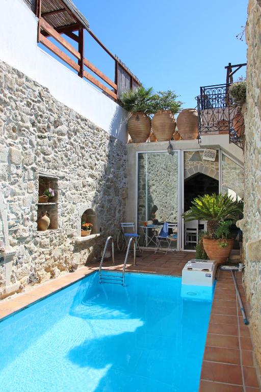 2 Bed, 1 Bath, HouseFor Sale, Heraklion, Crete