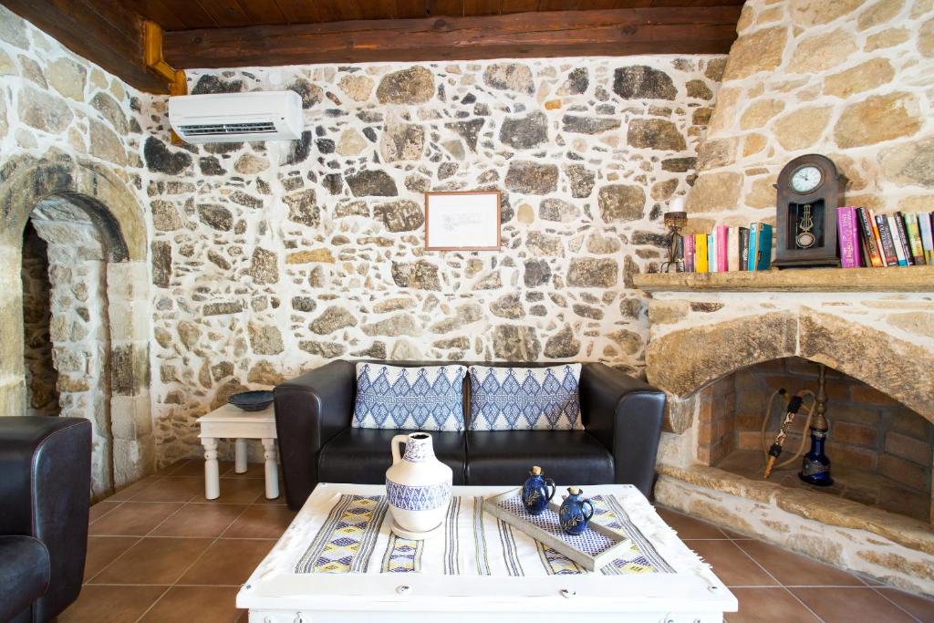 2 Bed, 1 Bath, HouseFor Sale, Heraklion, Crete