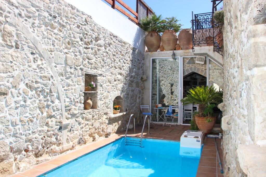 2 Bed, 1 Bath, HouseFor Sale, Heraklion, Crete
