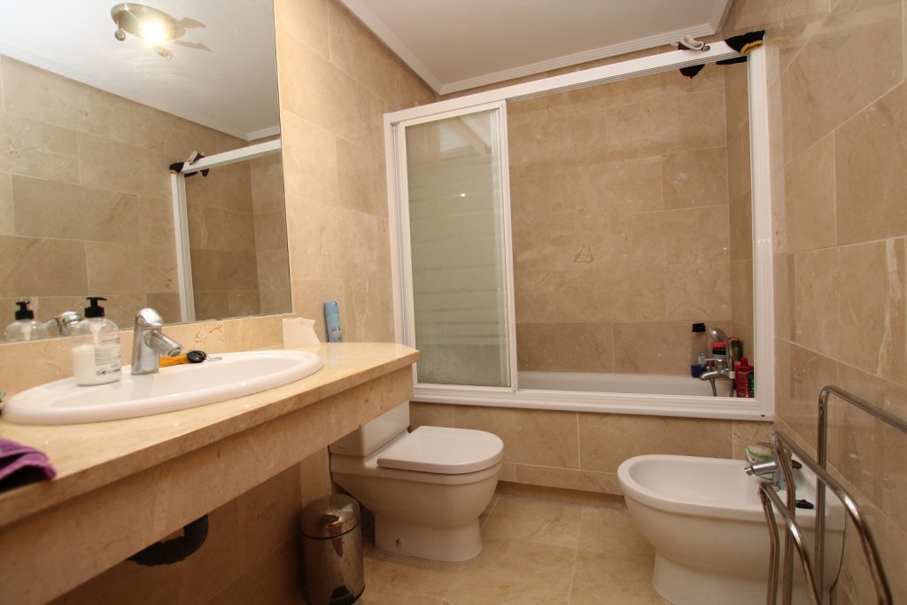 4 Bed, 3 Bath, HouseFor Sale, Marbella, Malaga