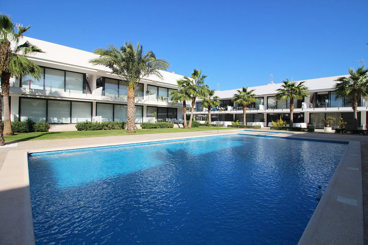 3 Bed, 2 Bath, ApartmentFor Sale, Mar De Cristal, Murcia