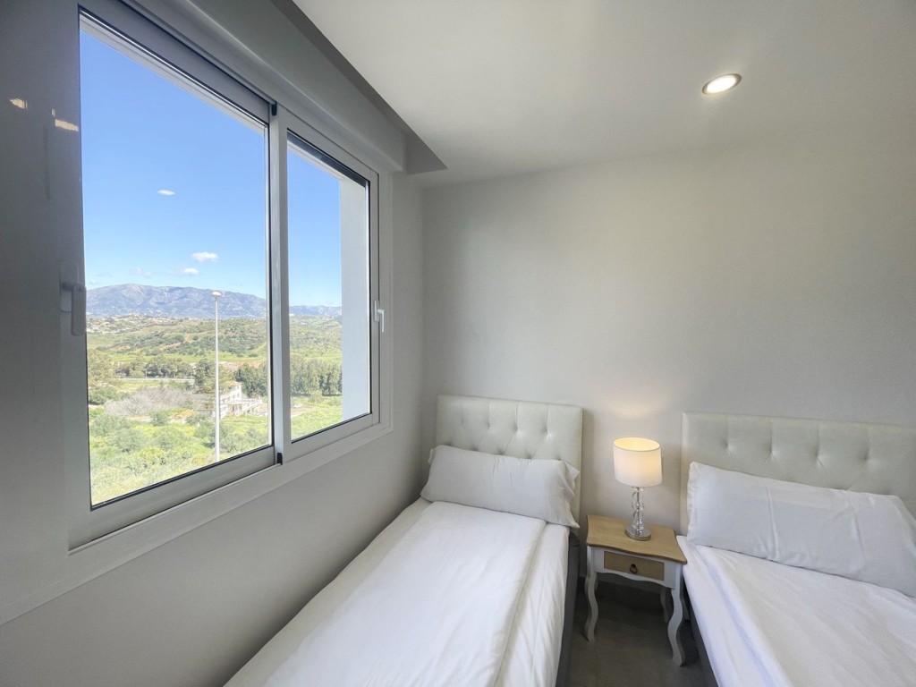 3 Bed, 2 Bath, ApartmentFor Sale, La Cala de Mijas, Malaga