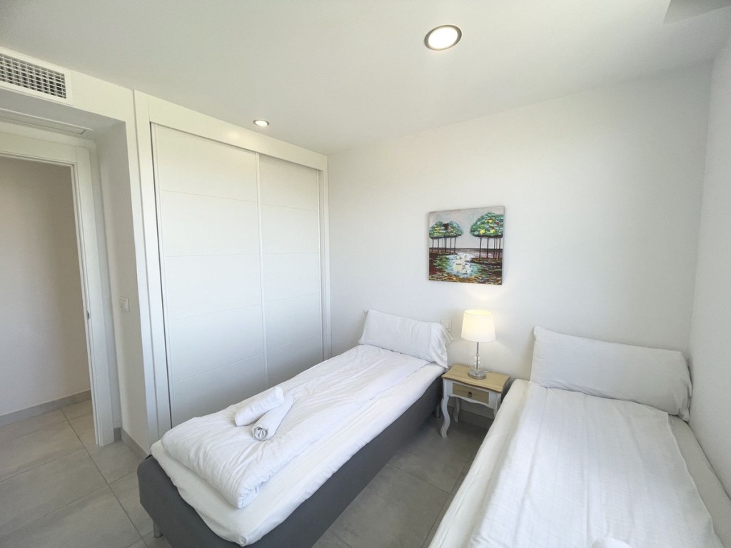 3 Bed, 2 Bath, ApartmentFor Sale, La Cala de Mijas, Malaga