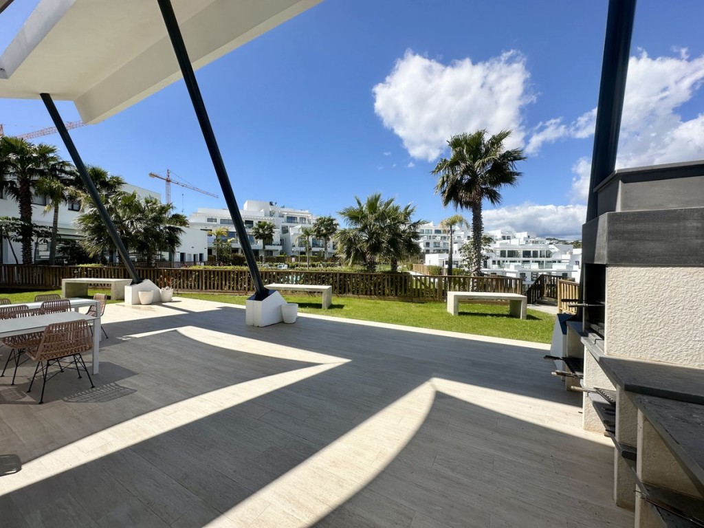 3 Bed, 2 Bath, ApartmentFor Sale, La Cala de Mijas, Malaga