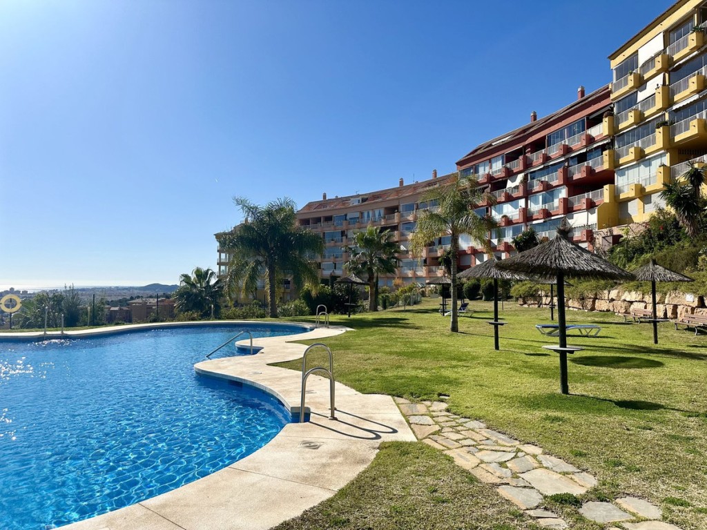 2 Bed, 2 Bath, ApartmentFor Sale, Fuengirola, Malaga