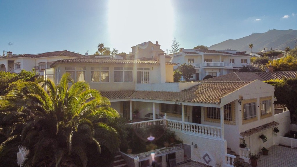 5 Bed, 3 Bath, HouseFor Sale, Benalmadena, Malaga
