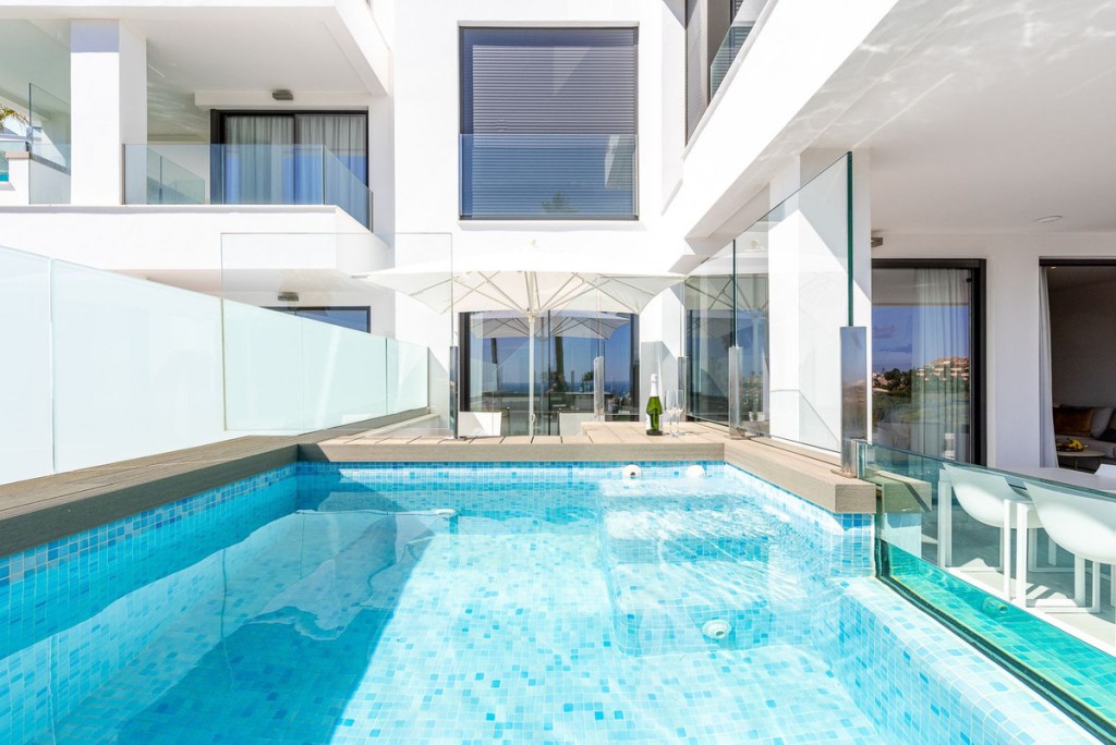 2 Bed, 3 Bath, ApartmentFor Sale, Mijas Costa, Malaga