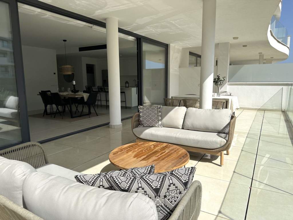 3 Bed, 2 Bath, ApartmentFor Sale, Fuengirola, Malaga