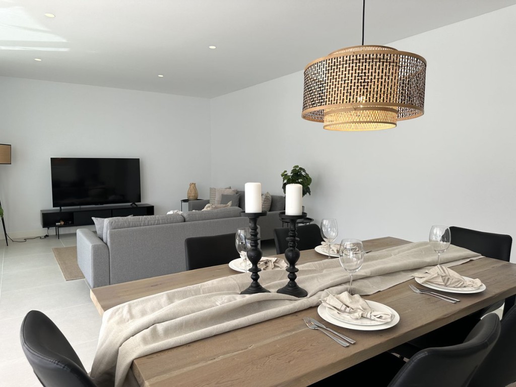 3 Bed, 2 Bath, ApartmentFor Sale, Fuengirola, Malaga